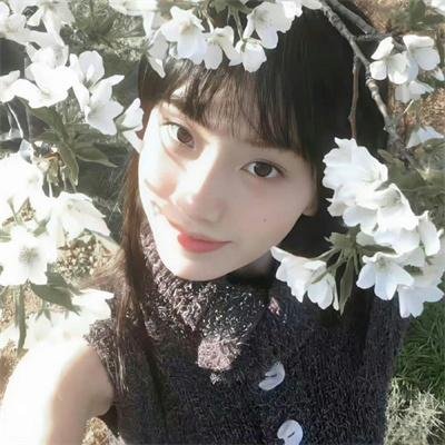 艳女新装